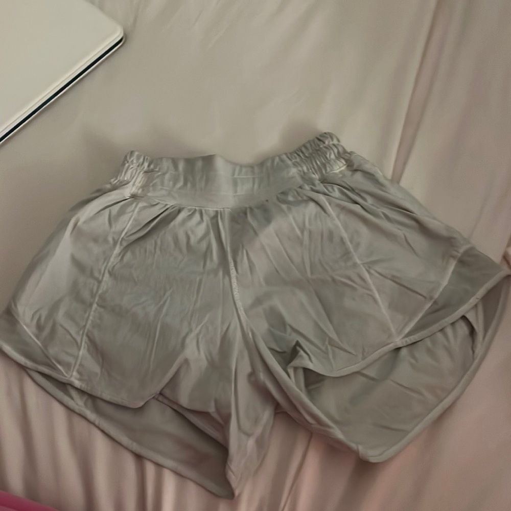 LuluLemon hotty hot shorts